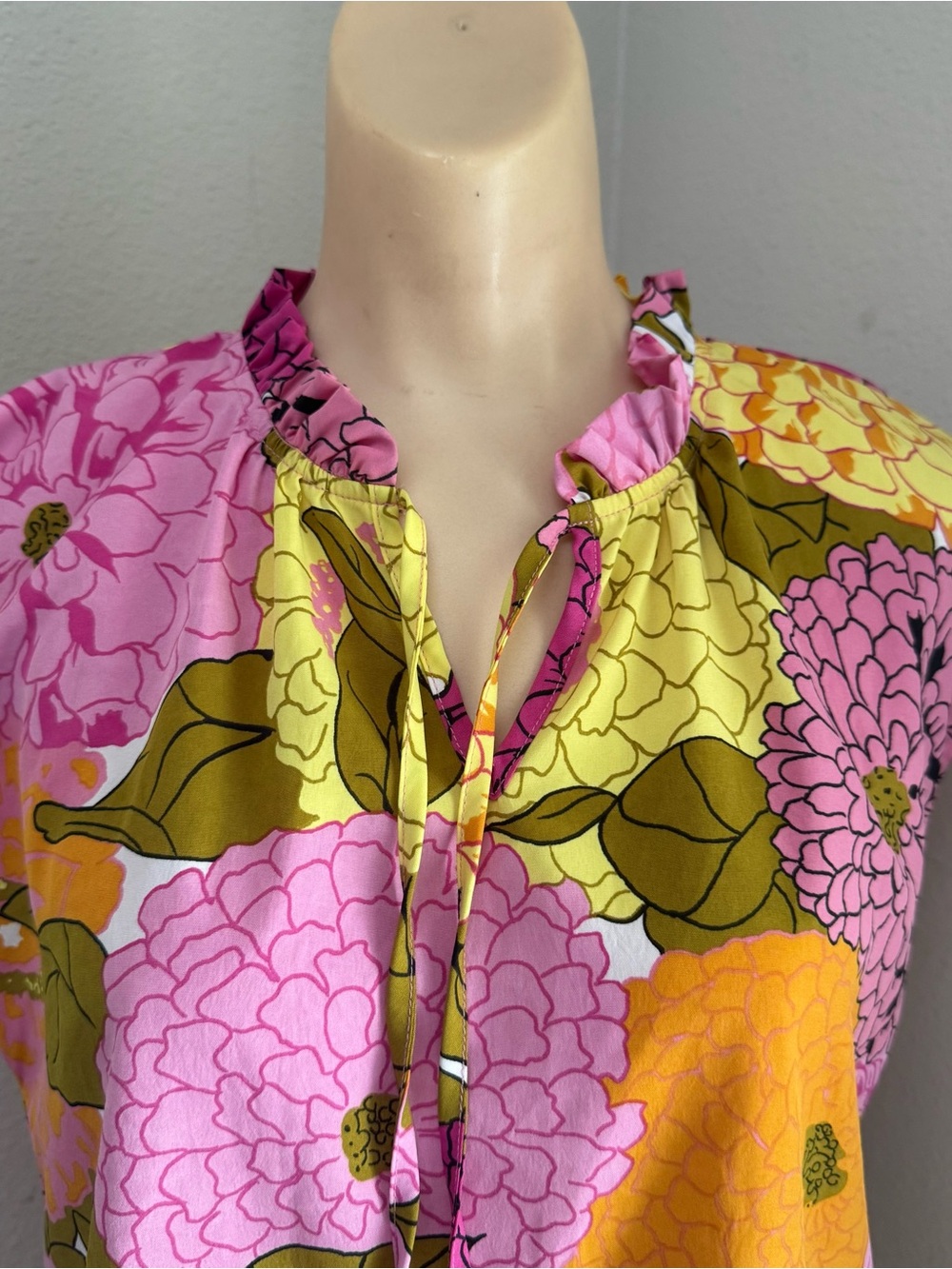 THML Sienna Sleeveless Floral Pink and Multi-Color Top Size S - Picture 5 of 9